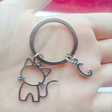 1pc 26 English Letters Metal Cartoon Cat Keychain, Creative Letter Keyring Accessory, Gift For Bag, Car, Couple, Unisex Car Accessories Bag Charm Backpack For School