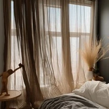 1 tấm rèm mỏng màu cà phê hiện đại với điểm nhấn là sợi chỉ vàng lấp lánh. Kết hợp chức năng che nắng với sự thanh lịch lọc ánh sáng. Được thiết kế với các lỗ khoen đục sẵn để dễ dàng lắp đặt, tấm rèm này lý tưởng để nâng cao phong cách của phòng ngủ, phòng khách và ban công đồng thời mang đến nét quyến rũ tinh tế, đương đại cho bất kỳ không gian nào. - Cà phê nâu - Xem 7