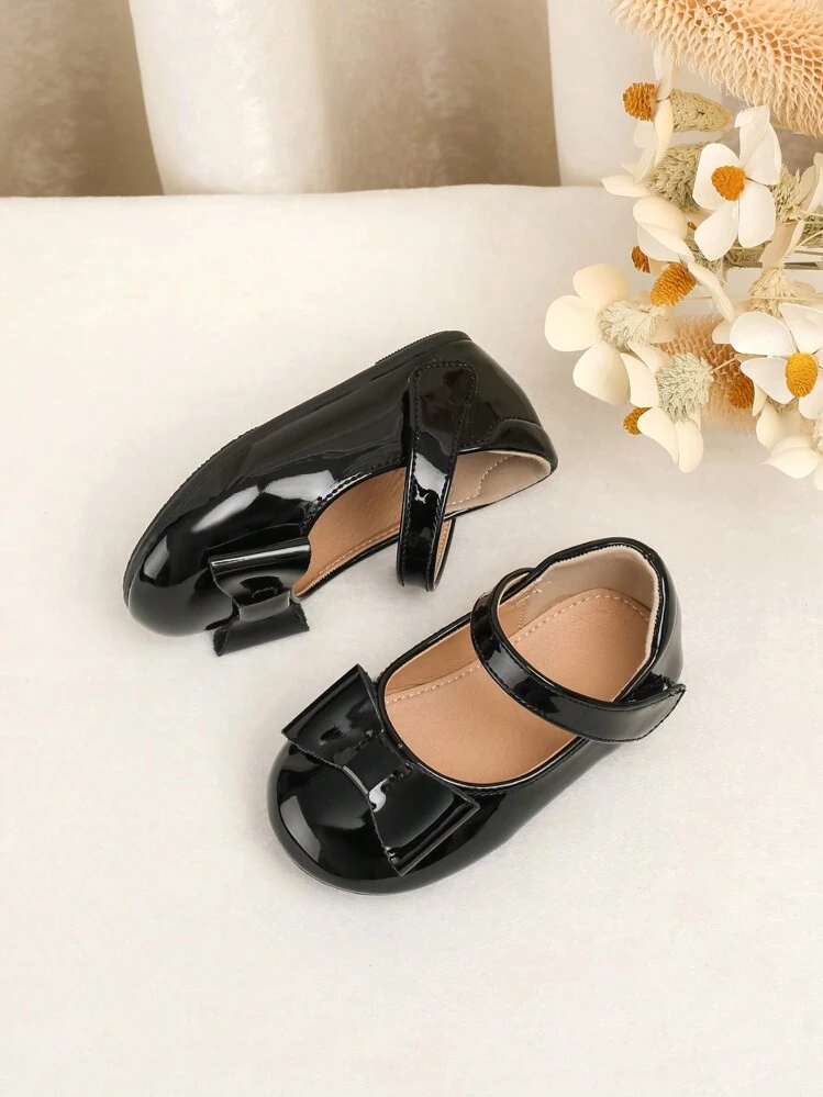 زوج واحد أحذية منزلية/للأطفال الرضع من التصميم المزخرف البشكل طيات من بي يو، منخفضة وجميلة، مناسبة للارتداء خارجيًا في الربيع/الخريف - الأسود - مشاهدة 2