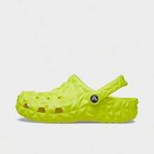 Crocs Classic Geometric Clog Shoes - 綠色 - 查看 2