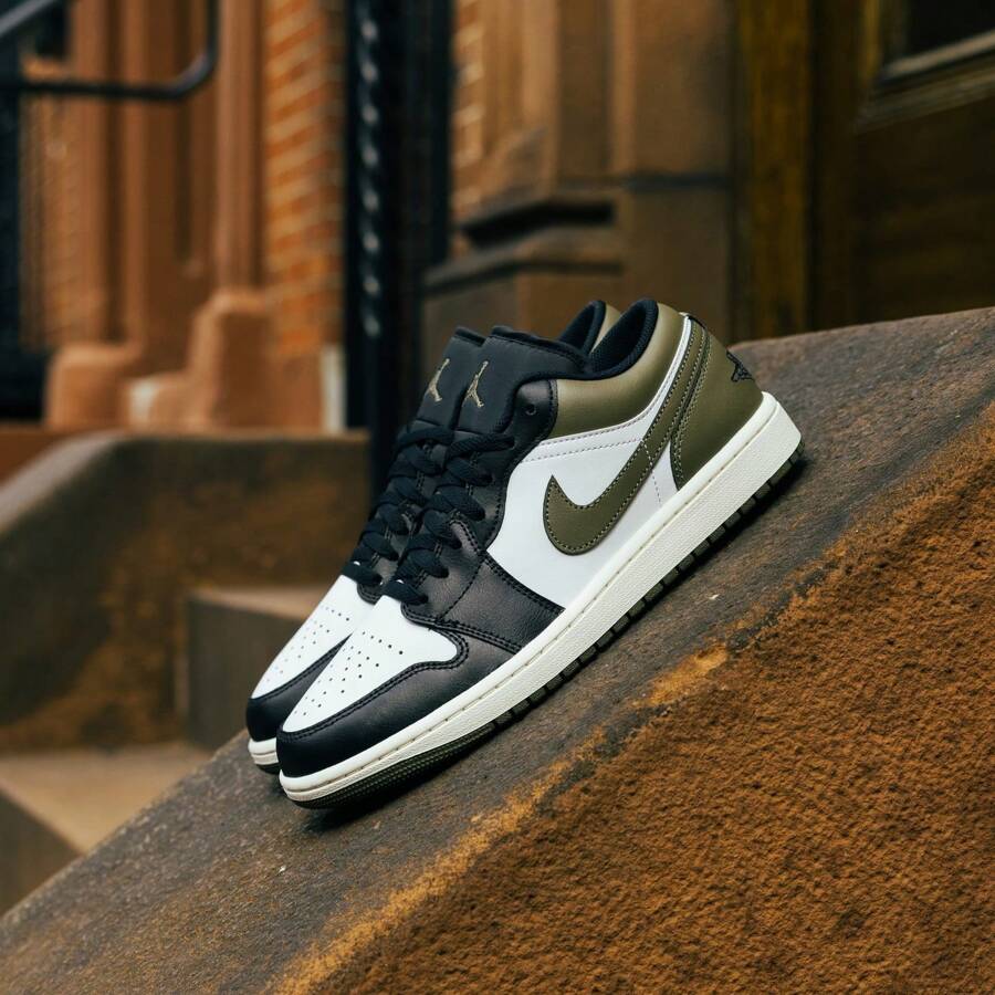 Nike Air Jordan 1 Low Black Toe Medium Olive 553558-092 Men's Fashion Sneaker New - 橄欖綠 - 查看 1
