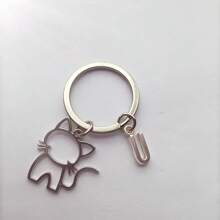 1pc 26 English Letters Metal Cartoon Cat Keychain, Creative Letter Keyring Accessory, Gift For Bag, Car, Couple, Unisex Car Accessories Bag Charm Backpack For School