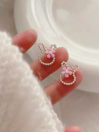 1 对优雅仿珍珠花 925 银耳环，适合女性日常佩戴和赠送情人节、妈妈、母亲、母亲节、礼物