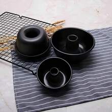 1pc/3pcs, Round Bottom Cake Mold, Round Cake Plate, Non-Stick Cake Mold, Wedding Birthday Party Baking Plate, DIY Baking Tool, Multi-Function Home Cake Mold, Kitchen Supplies, Kitchen Small Tool - Multicolor - View 3