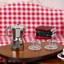 1 Set Dollhouse Miniature Mocha Pot, Metal Coffee Pot & Cups, Micro Kitchen Scene Decor (1 Pot + 2 Transparent Plates, 2 Cups)