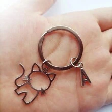 1pc 26 English Letters Metal Cartoon Cat Keychain, Creative Letter Keyring Accessory, Gift For Bag, Car, Couple, Unisex Car Accessories Bag Charm Backpack For School