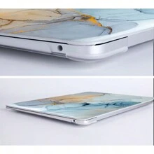 有 4 种大理石图案可供选择，并配有键盘保护膜。它与 MacBook Air Pro 保护套、13/14/15/16 英寸电脑保护套兼容，并配有键盘保护膜，A1370、A1534、A1502、A1707、A2337、A1932、A2179、A2338、A1706、A1708、A2681 塑料硬壳笔记本电脑保护套，黑色、蓝色大理石图案 A2485 A2442、A1466 A1369