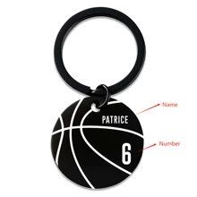 Porte-clés personnalisé avec gravure de nom de basket-ball personnalisé pour hommes et femmes. Porte-clés en acier inoxydable personnalisé avec lettres à la mode, style sportif. Cadeau de la fête des pères pour les amis. Mode, décontracté, vintage, vieux argent, sobre, personnalisé, fournitures scolaires, rentrée scolaire, cadeaux scolaires, pour le bureau, pour l'école, pour la classe, pour les cadeaux d'enseignants, pour l'université, pour les collègues, pour les chambres d'étudiants, pour les enseignants, pour les garçons et les filles, pour les adolescents, les élèves de collège, les élèves de lycée, les étudiants universitaires, les étudiants de première année, les étudiants de deuxième année, les étudiants de premier cycle