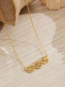 个性化多朵生日花项链，家庭生日花束项链（女士款），可定制1-4朵花吊坠项链，母亲节项链，不锈钢首饰，个性化礼物，生日礼物，旅行礼物，母亲节礼物，复活节配饰礼物，浪漫婚礼配饰礼物，伴娘礼物，女士沙滩配饰 - 金色 - 查看 4