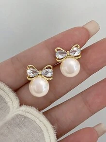 1pair Sweet & Elegant & Luxurious Mermaid Princess Style Faux Pearl & Rhinestone Decor Bow Shaped Alloy Stud Earrings For Women, Daily Wear.It Is Also A Bride's Earring And Wedding Accessory Valentine's Day