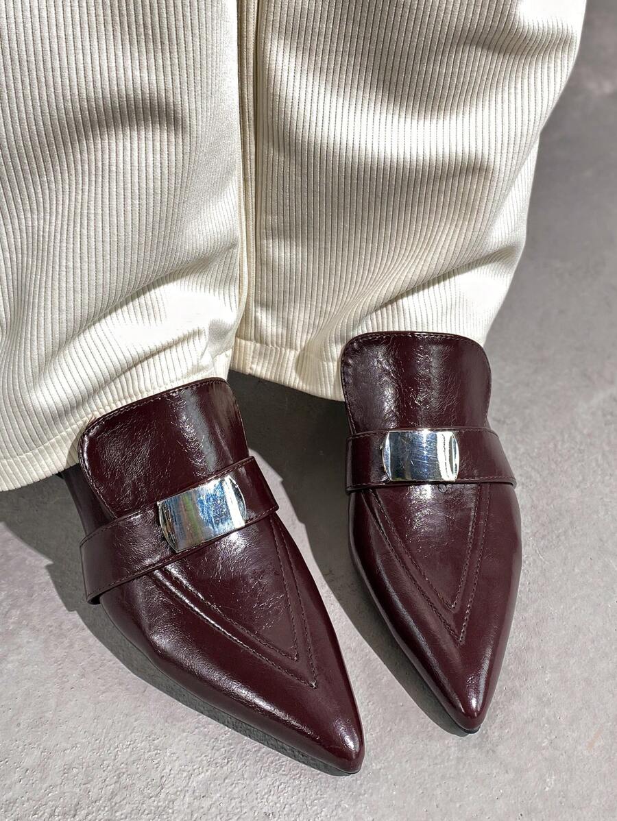 MOCASSINS WITH WIDE HEEL SHINY