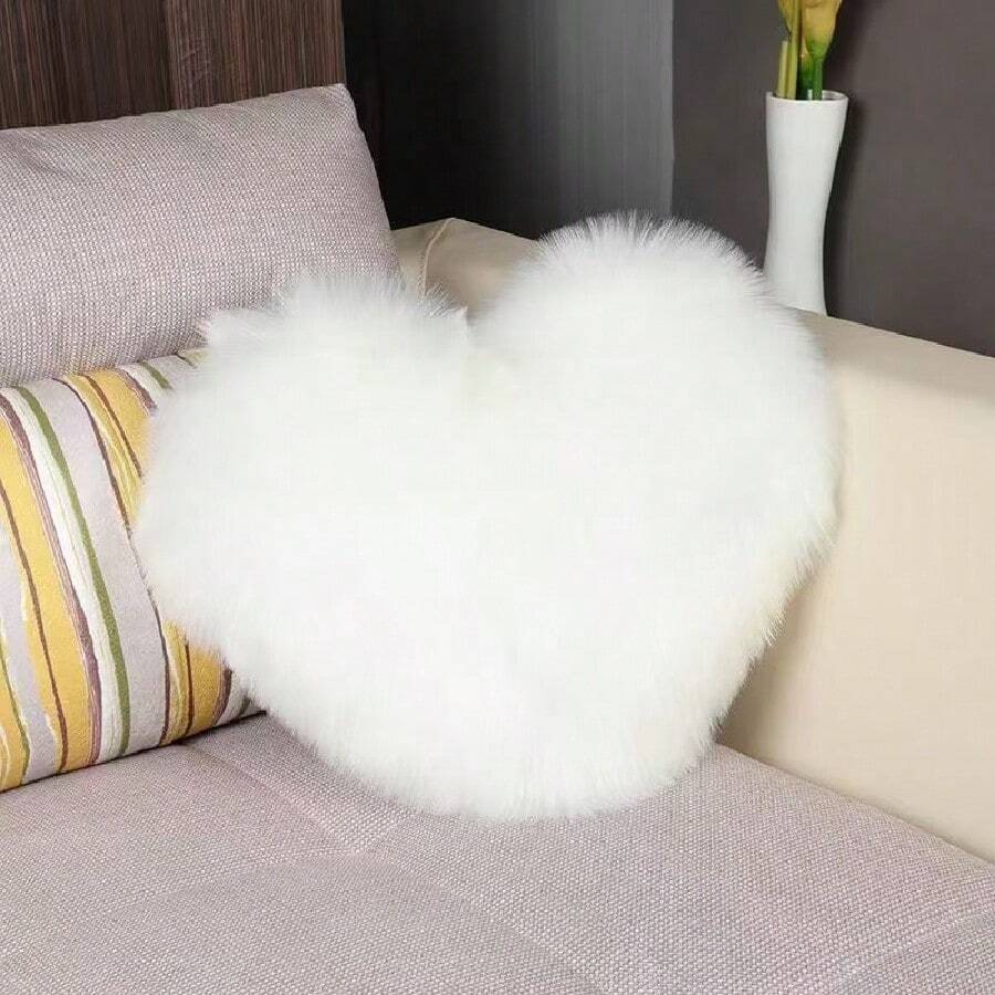 1pc Faux Wool Soft Plush Pink Heart Decorative Throw Pillow Cover, Suitable For Living Room And Bedroom, Soft, Cozy, Non-Shedding, Washable, Foldable And Removable, Can Also Be Used For Sofa, Window Seat, Room Decor