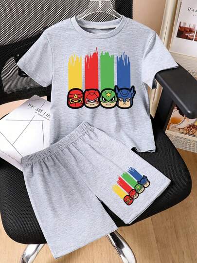 Set de camiseta de manga corta con cuello redondo y pantalones cortos con estampado gráfico de dibujos animados para niños preadolescentes