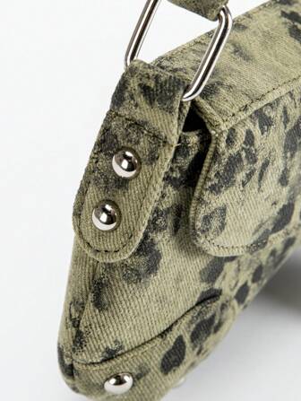 Vintage Green Asymmetric Animal Print Shoulder Bag For Women, Fashionable Y2K Leopard Print Rivet Motorcycle Style Shoulder Bag, Hobo Bag, Street Style, Suitable For Teenage Girls, Leopard Print Bag, Animal Print Underarm Bag, Rivet Street Style Handbag, Y2K Underarm Bag, Suitable For Dating, Casual, Fashion Party, Travel, School, Holiday Gift, Bags Ladies Elegant
