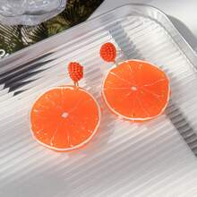 1 paire de boucles d'oreilles élégantes et minimalistes pour femmes avec design de série de fruits tels que pitaya, citron, orange, kiwi. Convient pour le port quotidien, les fêtes et les vacances. Excellent cadeau pour les petites amies, l'épouse, la famille et les amis