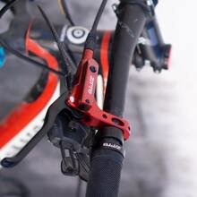 ZTTO M840 MTB 4 pistoni freno a disco idraulico per bicicletta M840 con pastiglie di raffreddamento pressione dell'olio rotore bici da strada pinze IS PM Mount - Multicolore - Visualizzare 2
