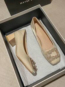 女士方头水钻和珍珠装饰时尚红色高跟鞋，性感一脚蹬增高粗跟鞋 - 米色 - 查看 1