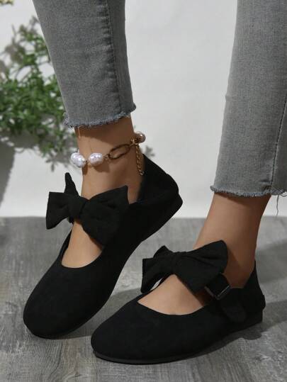 Authentic Beijing-Style Cloth Shoes For Mothers, New Ladies Strap Metal Buckle Bow Flats, Black Color, Soft Bottom Comfortable For Work And Shopping Valentines