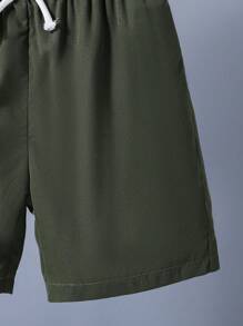 Set da 2 pezzi per ragazzo pre-adolescente: maglietta a maniche corte con stampa di orsetto cartoni animati e pantaloncini, outfit estivo