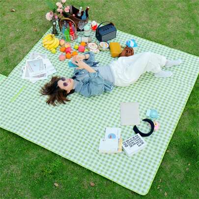 Large Thickened Sand-Proof And Waterproof Mat, Multi-Use Large Family Picnic Blanket And Beach Bag – Stain Resistant, Waterproof, Sandproof, Machine Washable, Foldable Mat For All Seasons