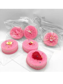 全新柔软饼干挤压玩具缓解压力新奇礼物（随机包含小配件）