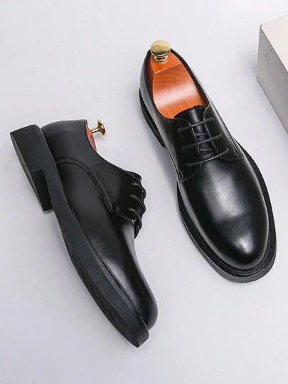 Men's Fashion Elegant Business Oxford Leather Shoes, Round Toe Lace-Up Formal Dress Shoes, Gentlemen Solid Color Non-Slip Durable Sole, Suitable For Party, Wedding, Social Occasions, Spring & Autumn, Size Runs Large, Suggest Choosing One Size Down