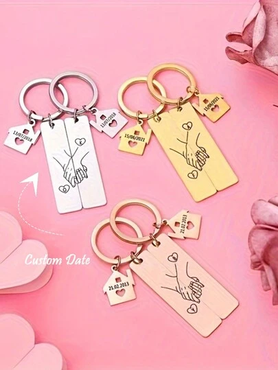 1 Pair Customized Engraved Stainless Steel Couple Keychain, Personalized Name Anniversary Keyring, House Pendant Keychain, Gift For Valentine's Day, Friendship, Halloween Decoration, Birthday, Housewarming, Christmas
