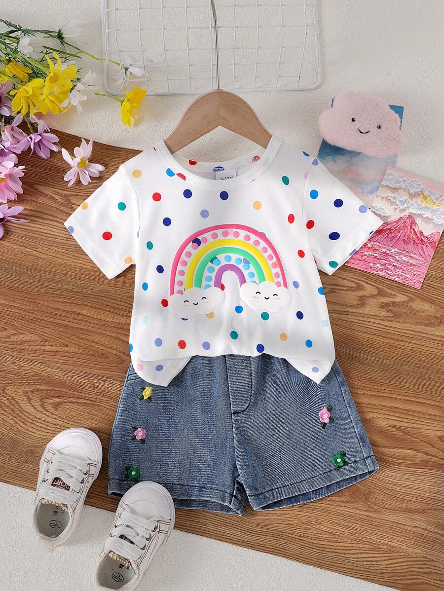 2 件套女婴云朵、彩虹和波尔卡圆点印花短袖 T 恤和刺绣花卉松紧腰牛仔短裤套装