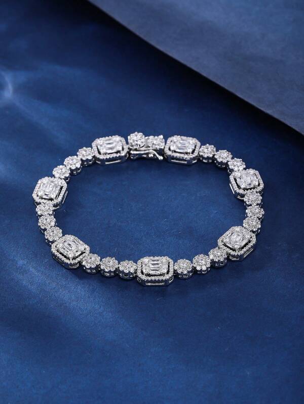 سوار واحد فضي فخم بتصميم الأزهار المكعب، مصنوع من النحاس ومناسب للارتداء اليومي للمرأة في المجتمعاترمضان