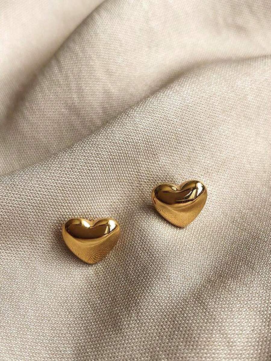 1 对时尚钛钢 18K 金色心形耳钉，心形小环耳环，适合女孩