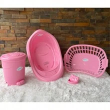 Banheira de bebê 22 Litros com cesto roupa saboneteira e lixeira pedal infantil