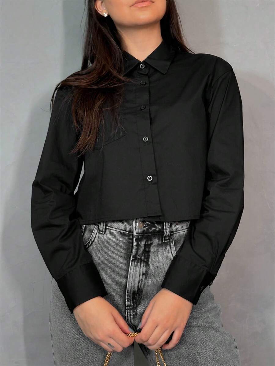 Short Sleeve Cropped Shirt With Style Pocket - 黑色 - 查看 1