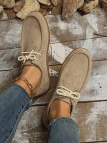 大码女式轻便一脚蹬系带休闲舒适一脚蹬平底圆头拼接日常通勤度假配套鞋，春秋季