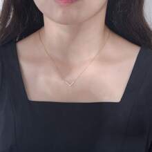 1pc V Collarbone Necklace With Rhinestone Simple & Elegant Stainless Steel