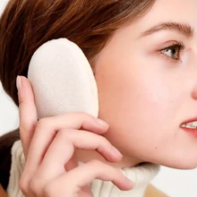 1 对纯色耳罩，柔软羊毛混纺耳套，舒适、毛茸茸、温暖，时尚配饰，适合冬季户外和旅行中的男士和女士