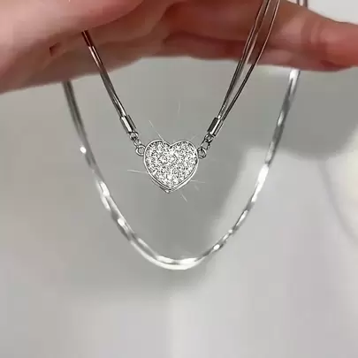 1pc Elegant Heart Shaped Magnetic Pendant Necklace, Stainless Steel Chain, Suitable For Christmas Gift And Holiday Outfit