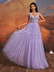 VIPGIRL Elegant Lavender V-Neck Floral Applique Tulle Long Ball Gown, Dreamy Princess Prom Dress, Women Formal & Evening Evening Gown, Wedding Guest Dress Party Dress