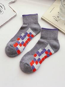 1 paire de chaussettes de cheville pour femmes avec motif de bloc de massage, anti-transpiration, pour l'été, polyvalent pour le quotidien et l'entraînement