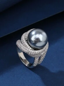 1 件铜材质仿珍珠戒指，时尚优雅，适合送礼、女性日常和节日佩戴