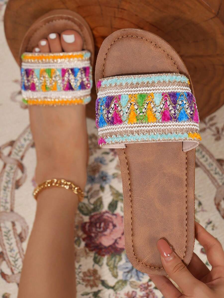 四季通用复古宫廷风格华丽精致，多色拼接波浪形装饰带女士凉鞋，罗马风格时尚优雅，轻盈舒适，透气露趾，适合室内外度假或日常穿着圆头平底拖鞋 - 彩色 - 查看 1