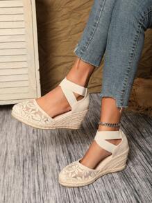 Women's Knot Cross Elastic Straw Braid Fabric Rope Flat Espadrille Sandals - Beige - View 2