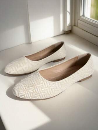 OFFWIND 女士芭蕾平底鞋，米色浅编织装饰一脚蹬舒适休闲鞋，公主通勤时尚平底鞋