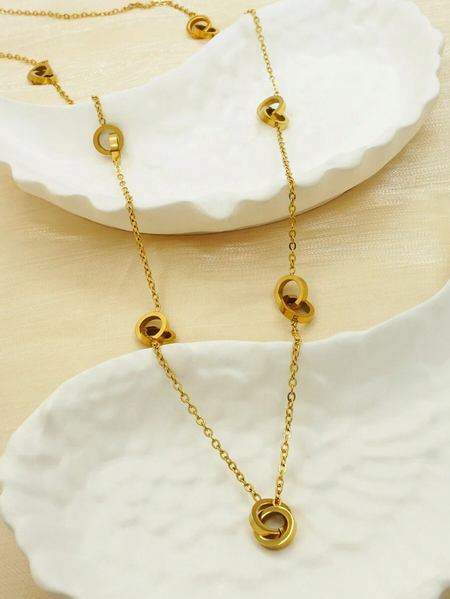 1 Piece Of Women's 18K Gold-Plated Stainless Steel Hollow Oval Rhinestone Five Petals Round Black And White Shell 8 Figure Long Necklace Sweater Chain, Birthday Valentine's Day Gift, Dance Party Jewelry, Wedding Season Bohemian Holiday Style, For Relatives, For Friends,Mom,Mother,Mother's Day,Gift