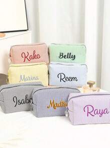 Personalizowana, minimalistyczna, kwadratowa kosmetyczka z haftem, torba do pielęgnacji skóry, kosmetyczka, pudełko do pakowania, akcesoria podróżne, akcesoria na rejs, akcesoria do akademika, prezent dla druhny, prezent dla mamy, prezent urodzinowy, uniwersalny, duża pojemność, uniwersalny, wielofunkcyjny, kolorowy, uroczy, uroczy, z nadrukiem, zabawny, kawaii, Y2K, minimalistyczny, dojazdy do pracy, strój biznesowy, podstawowy, niestandardowy, spersonalizowany, wyjątkowy, spersonalizowany, idealny prezent dla niego, idealny prezent dla niej, dla niej, rodziny, przyjaciół, dziewczyny, na rocznice, urodziny, święta/wakacje, na zewnątrz/wyjścia/podróże/piesze wędrówki/stadion/sport/wspinaczka, do pracy/dojazdów/pracy/biura
