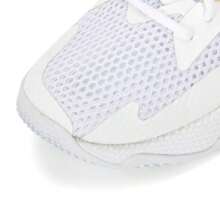 Under Armour Unisex Basketballschuhe Curry HOVR Splash 3 Low-Top Sportschuhe, empfohlen 0,5 oder 1 Größe größer zu bestellen (3026275-101)