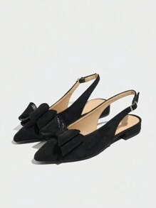 Sandálias femininas de salto baixo de 2,5 cm com laço e decoração de strass, elegantes sapatos de bico fino com tira no tornozelo na cor preta