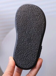 1 双婴儿一脚蹬平底凉鞋，简单缝线设计，多功能一脚蹬鞋塞，露趾沙滩鞋，适合幼儿男孩/女孩，夏季 - 黑色 - 查看 7