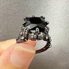 Personalisierter Punk Schädel Retro Gothic Stil Ring für Frauen Männer Halloween Schwarz Zirkonia Schmuck Damen Einfacher Schwarzer Ring Accessoire - Schwarz - Übersicht 2