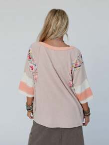 Women's Spring Autumn Loose Tops 3/4 Sleeve Round Neck Floral Print Striped T-Shirt - Pale Pinkish Gray - View 8