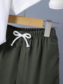 Set da 2 pezzi per ragazzo pre-adolescente: maglietta a maniche corte con stampa di orsetto cartoni animati e pantaloncini, outfit estivo